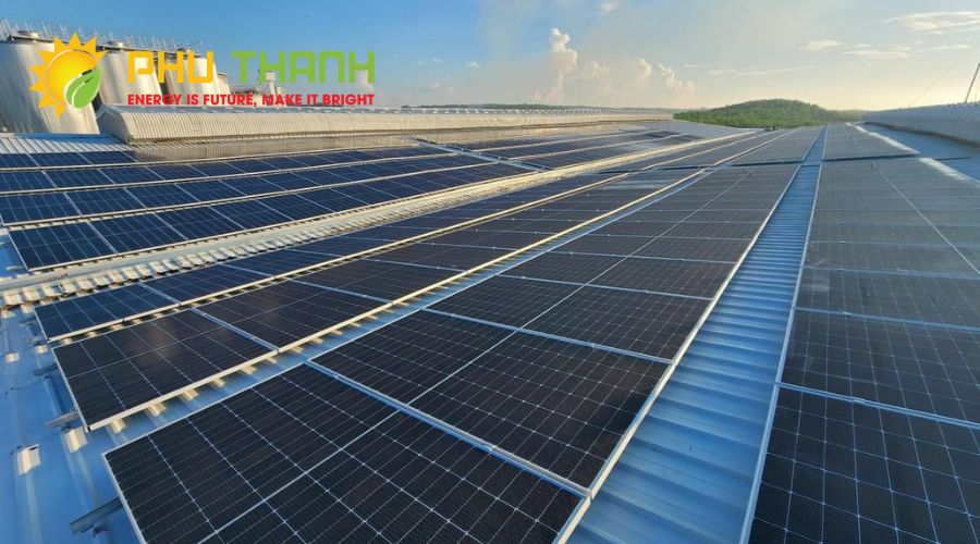 Điện mặt trời là nguồn năng lượng sạch, không gây ô nhiễm môi trường.