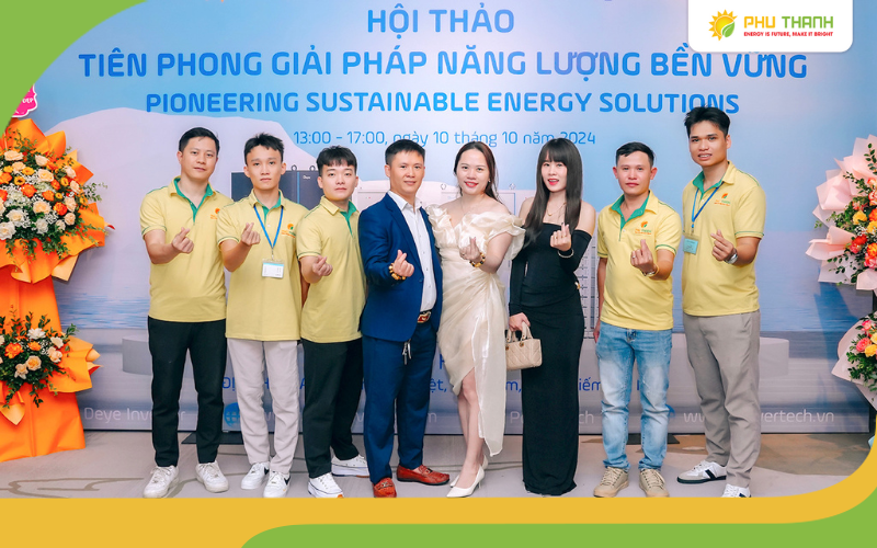 Hình 4: Đội ngũ nhân sự Phú Thành Eco tham dự hội thảo tiên phong giải pháp năng lượng bền vững